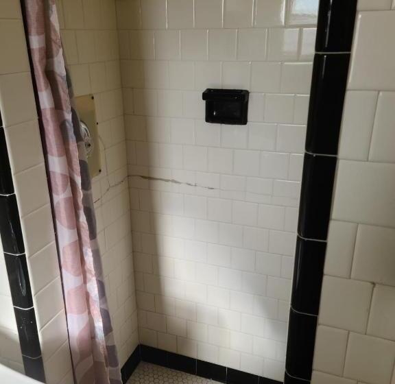 标准单人间, Etown Motel