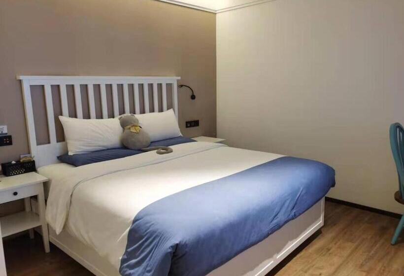 Quarto Estandar, 银座精宿泰安方特店