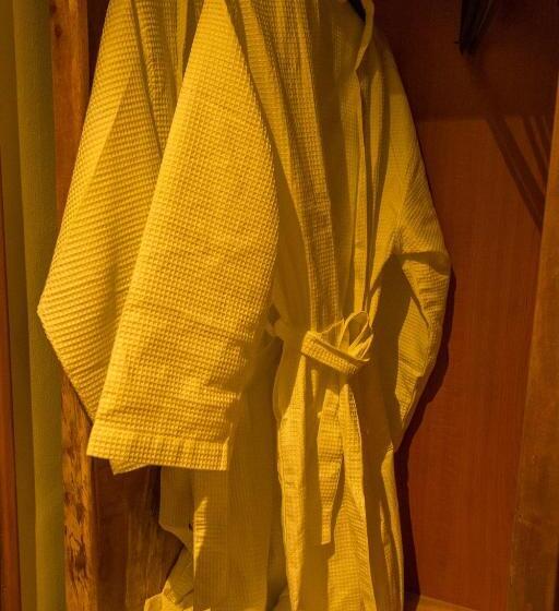 Номер Deluxe Кровать Кинг, Amani Safari Lodge And Restaurant