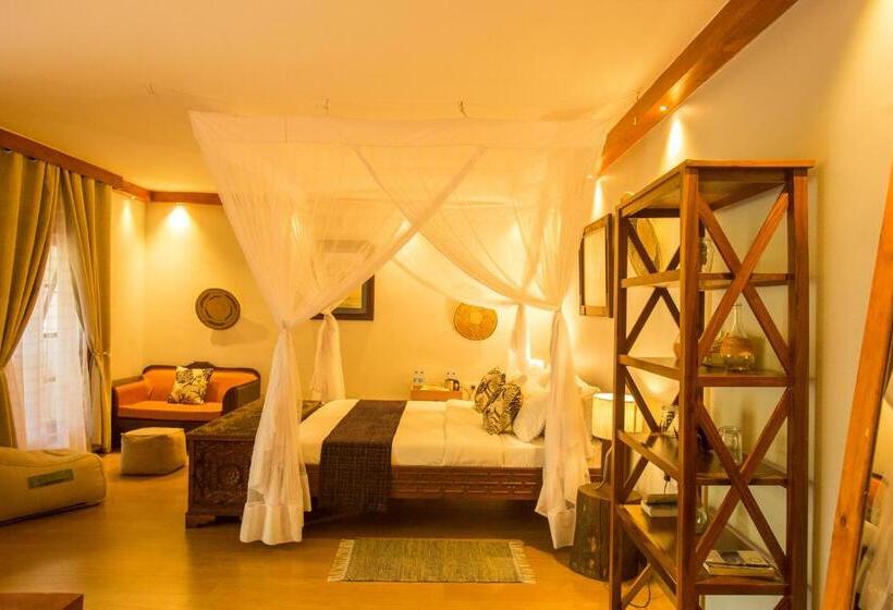 Номер Deluxe Кровать Кинг, Amani Safari Lodge And Restaurant