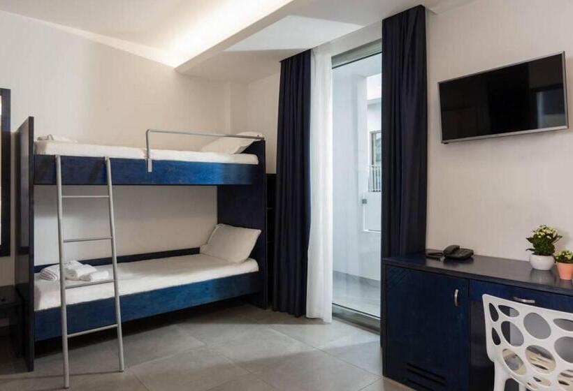 غرفة كلاسيكية رباعية, Cavour 19   Dependance