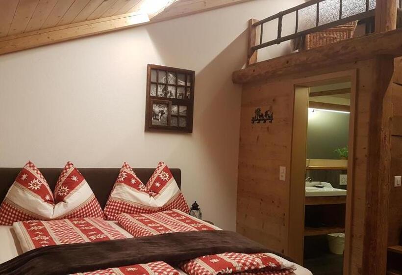 Habitació Quàdruple Estàndard, Chalet Bei Der Arve