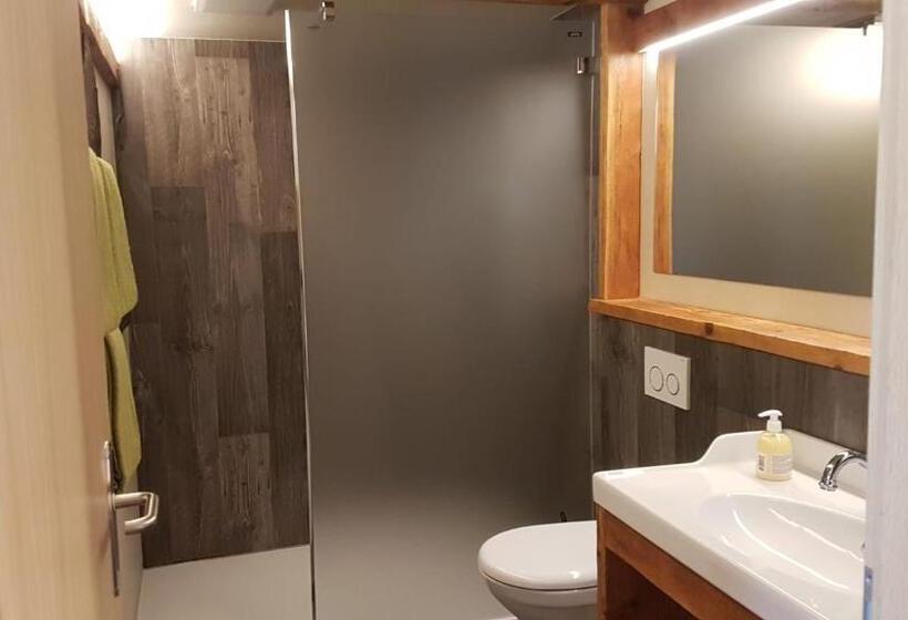 Habitació Triple Estàndard, Chalet Bei Der Arve