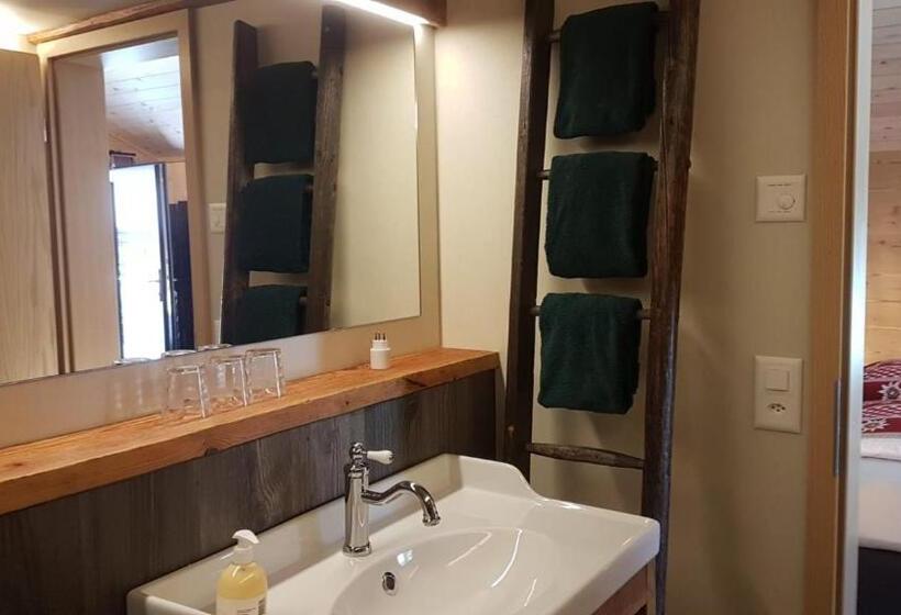 Habitació Triple Estàndard, Chalet Bei Der Arve