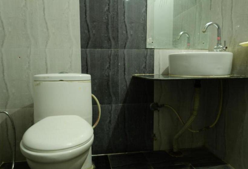 غرفة سوبيريور, City Square