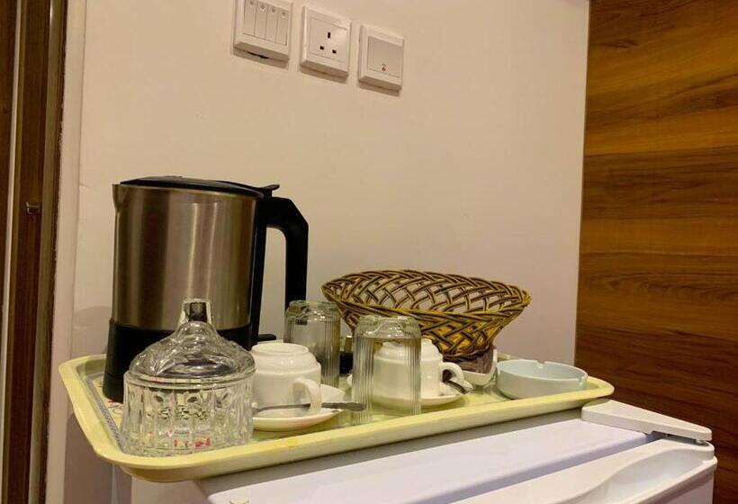 غرفة أساسية ثلاثية, Multazam Al Nnaseem