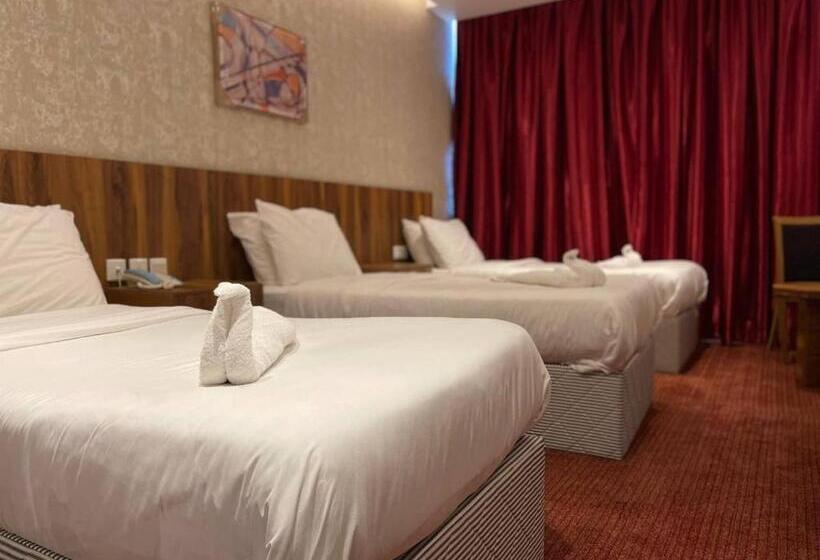 غرفة أساسية ثلاثية, Multazam Al Nnaseem