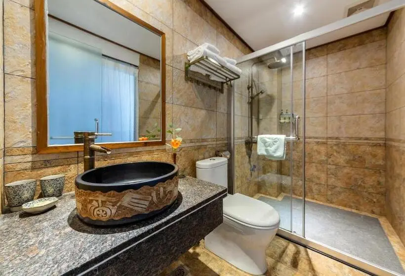 Standard-huone Vuoristonäkymä, Guilin Qingshanshe Hotel  Free Pick Up Train Station Stay Two Nights