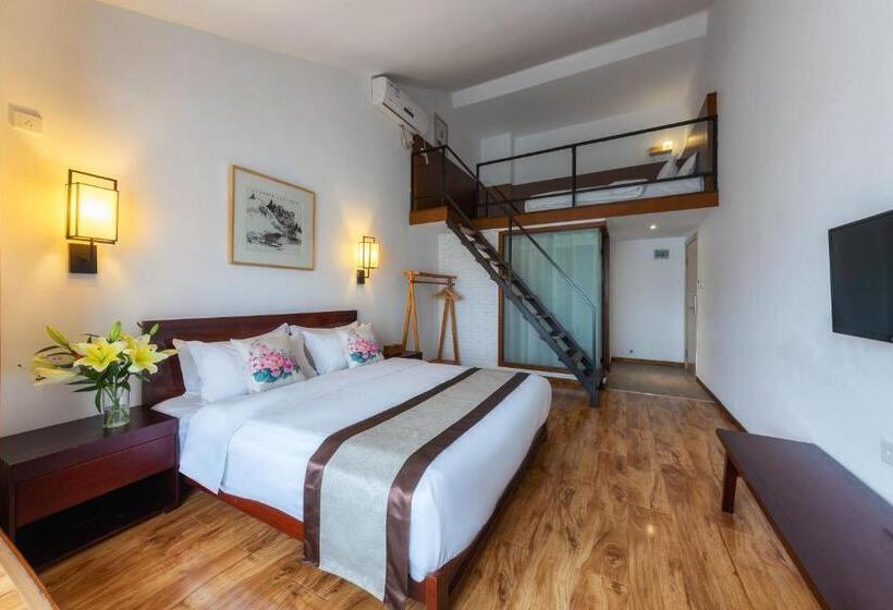 Habitación Familiar Vista Montaña, Serene Vale Inn Guilin Free One Way Pick Up Service To High Speed Railway Station For 2 Nights
