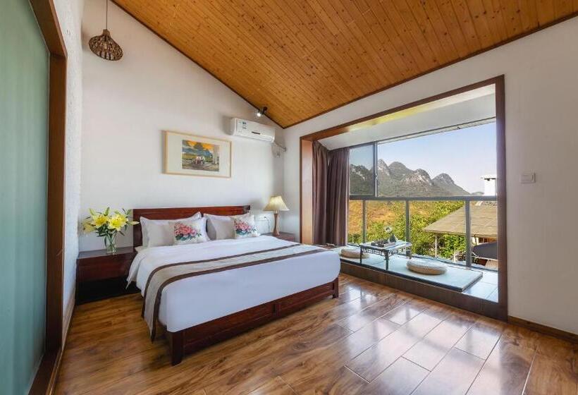 Standard Room Mountain View, Serene Vale Inn Guilin Free One Way Pick Up Service To High Speed Railway Station For 2 Nights