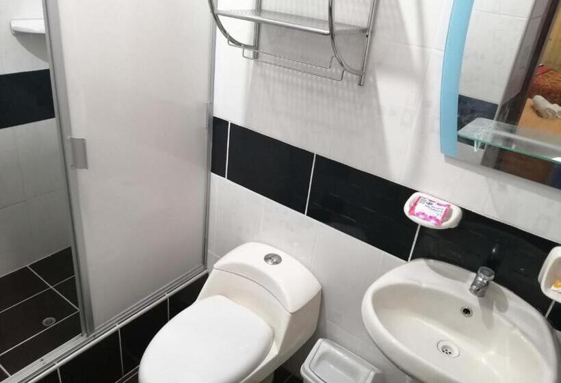 اتاق استاندارد سه نفره, Residencial Los Tres Pinos