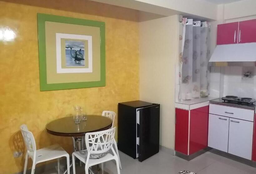 سوییت خانوادگی, Residencial Los Tres Pinos