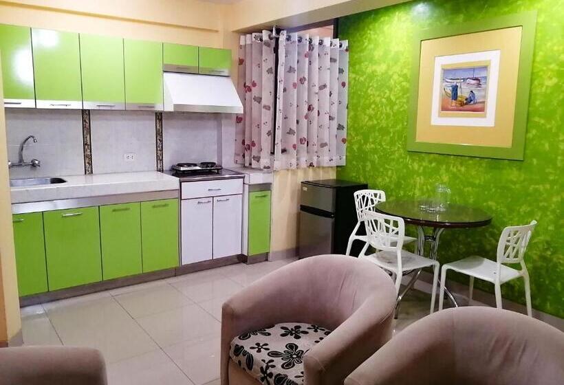 سوییت خانوادگی, Residencial Los Tres Pinos