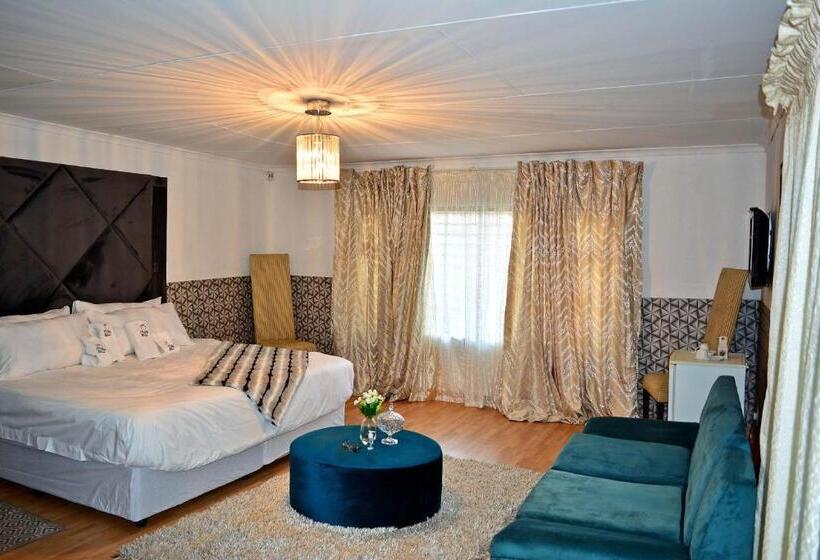 디럭스 룸 킹사이즈 침대, Mau Bed And Breakfast