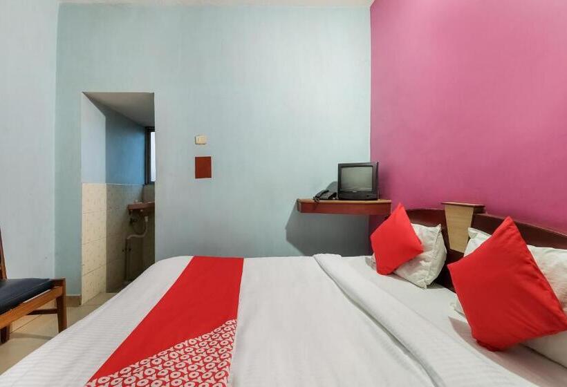 三人经典房间, Oyo Flagship Hotel Gowri Lodge