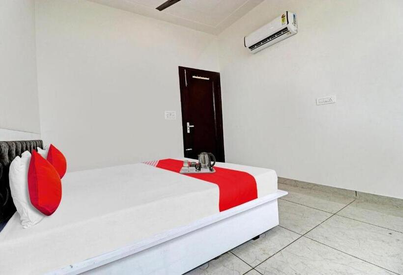 三人经典房间, Oyo Flagship Hotel Royal Inn