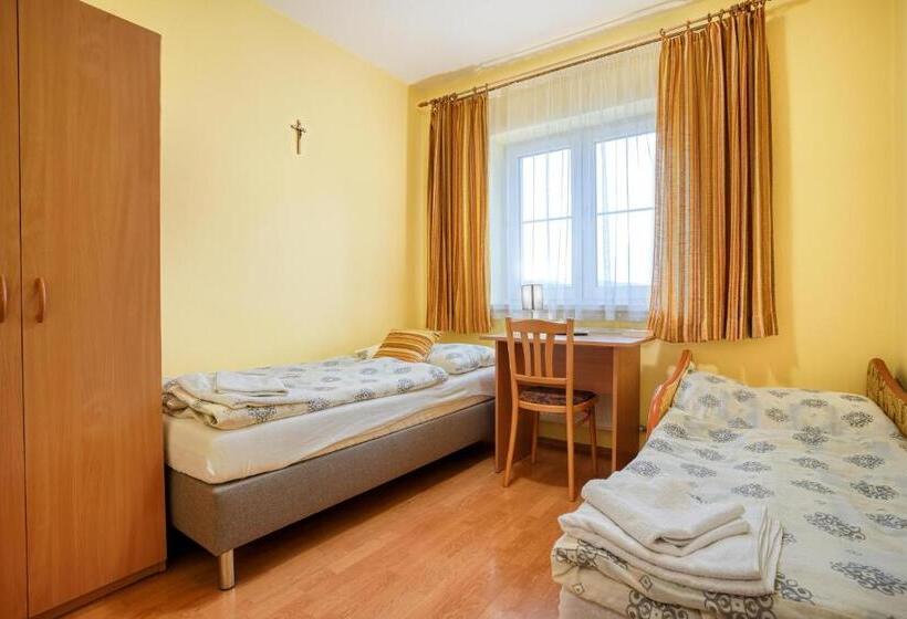 דירת חדר, Dom Pútnika Cbm