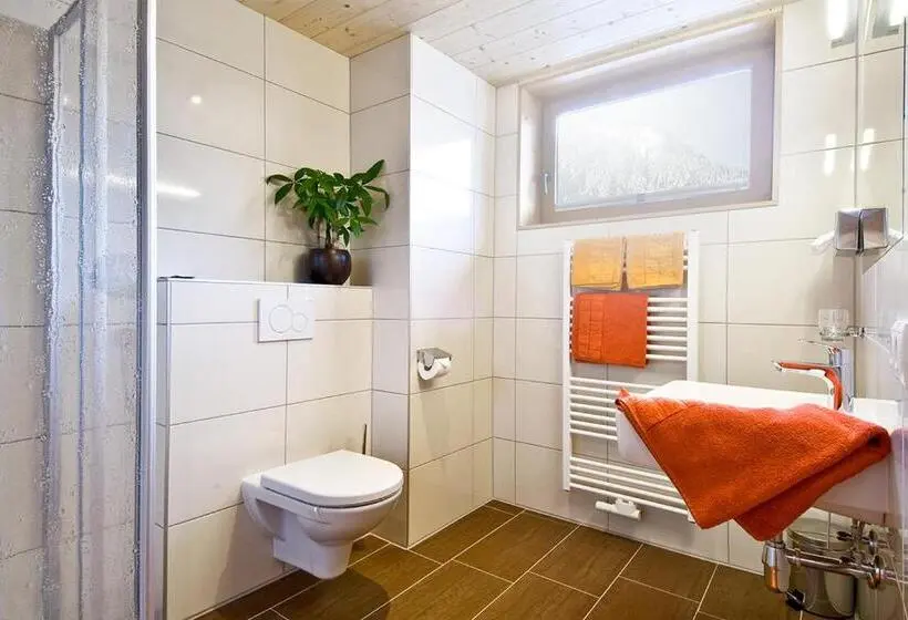 ２ベッドルームアパートメント, Haus Moostal