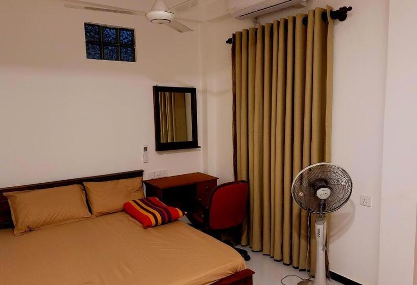 اتاق لوکس, New Coral Garden Weligama