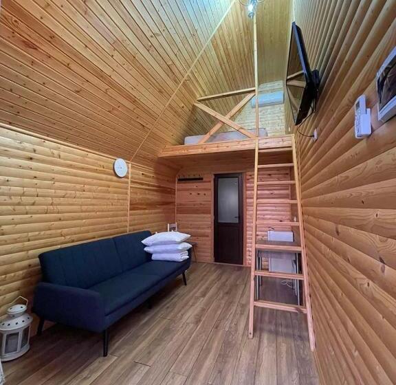 スタンダードトリプルルーム, Pensiunea La Iepurasi