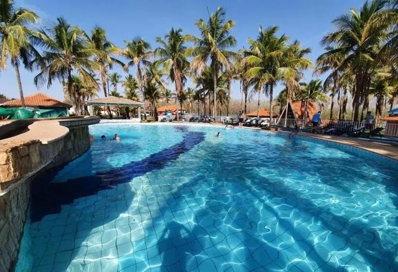 プールの見えるデラックスルーム, Resort Campo Belo