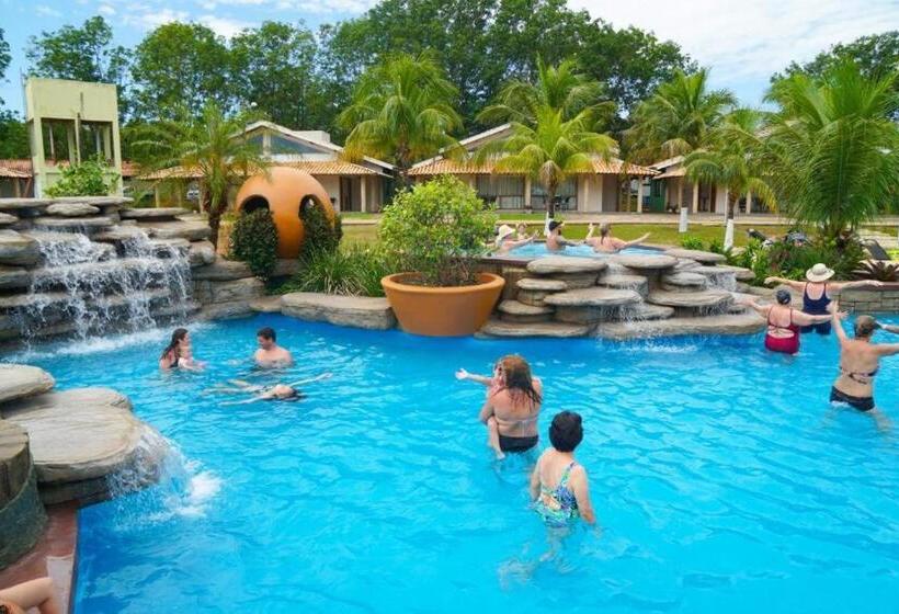 Номер Deluxe Вид на Бассейн, Resort Campo Belo