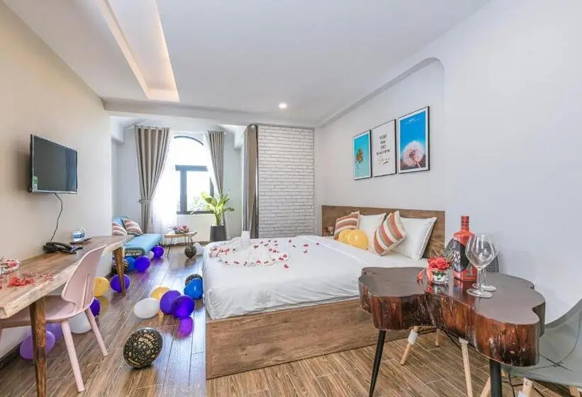 استودیو استاندارد با بالکن, Tran Long Cu Hin Hotel   Near Bai Dai Beach