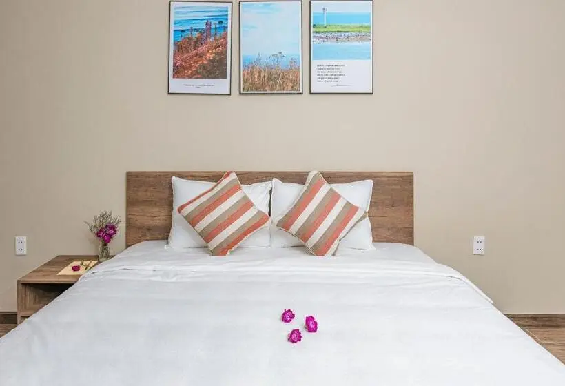 Suite with Terrace, Tran Long Cu Hin Hotel   Near Bai Dai Beach