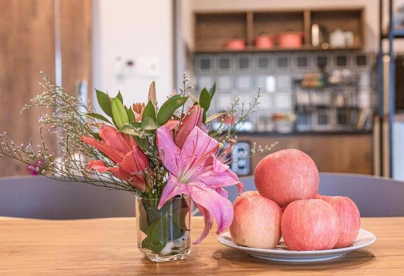 آپارتمان 2 خوابه, Trần Long Cù Hin