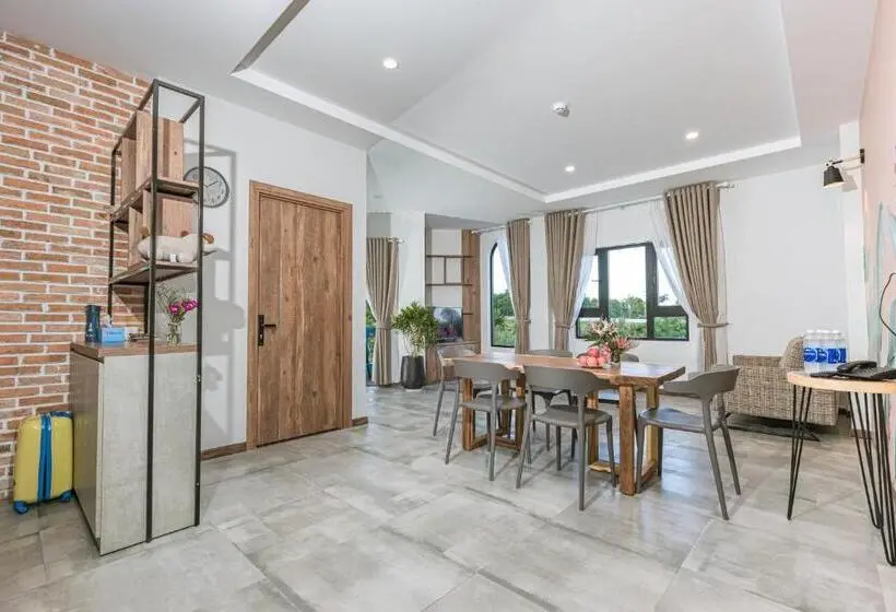 آپارتمان 1 خوابه با بالکن, Tran Long Cu Hin Hotel   Near Bai Dai Beach