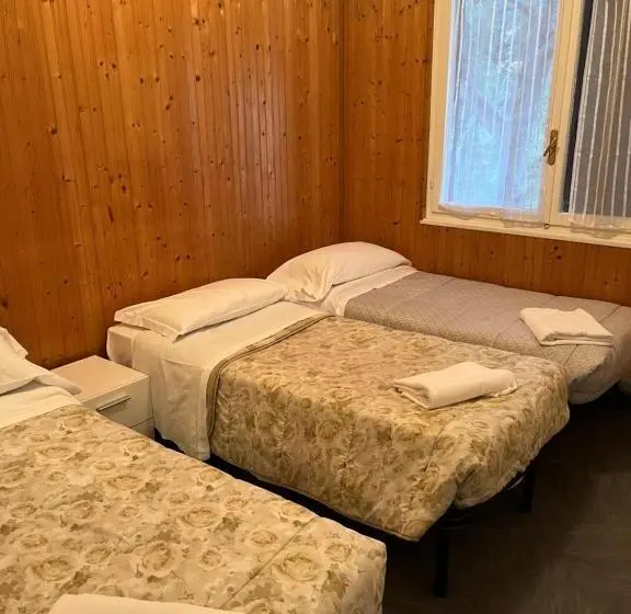 Huoneisto 2 Makuuhuonetta, Villaggio Turistico Da Tonino