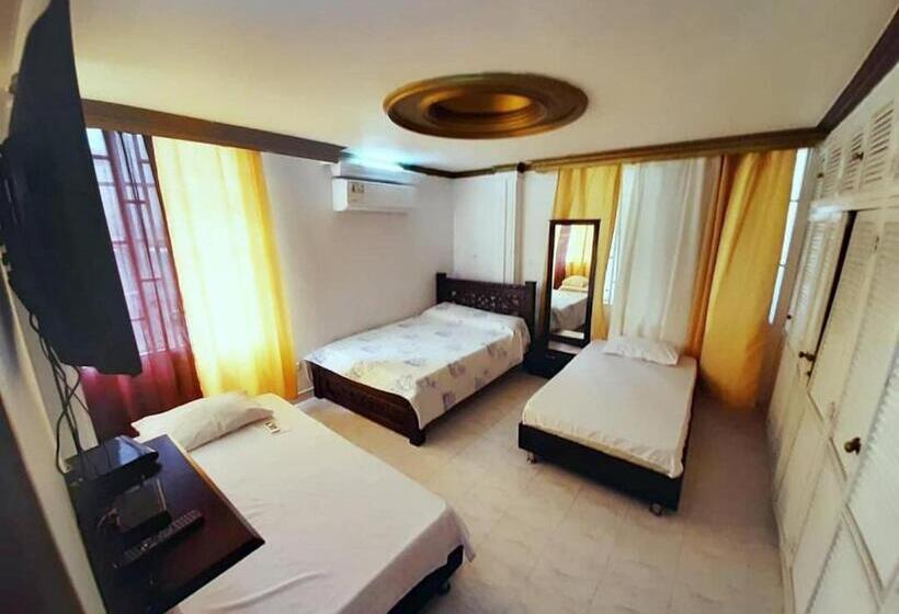 חדר פרמיום לארבעה, Alojamientos Turísticos Shalain