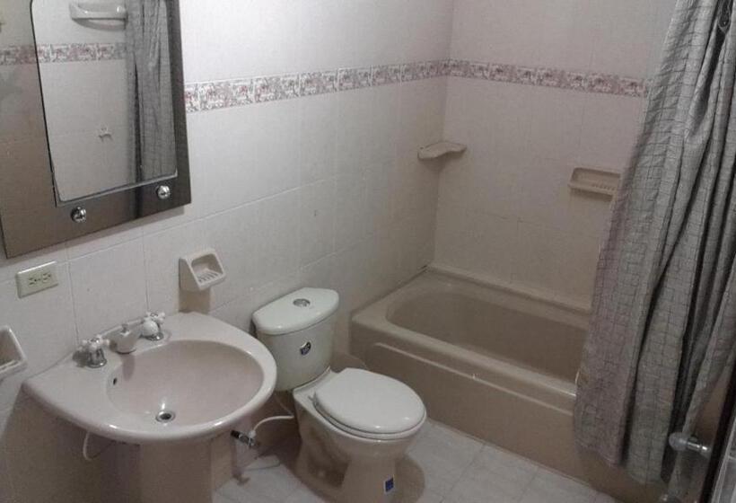 חדר פרמיום לארבעה, Alojamientos Turísticos Shalain