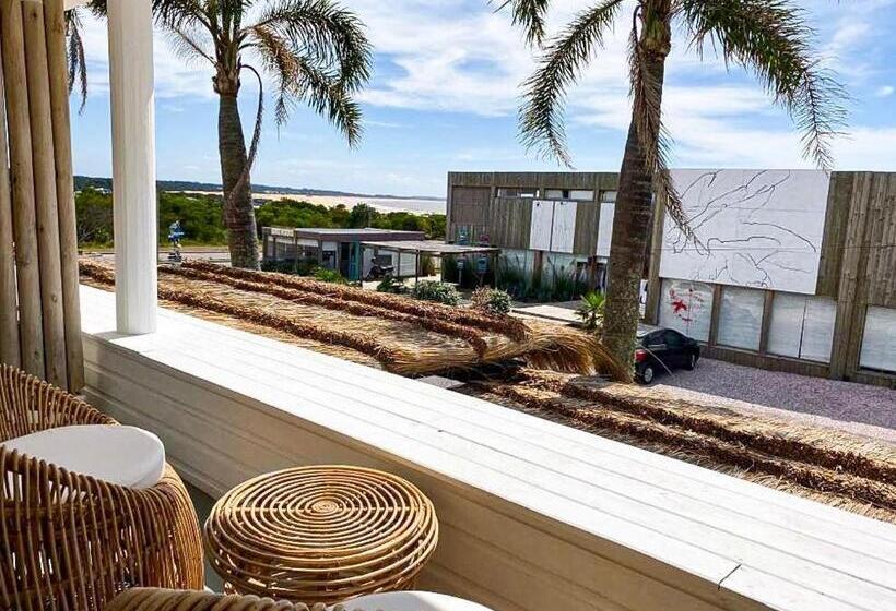 ファミリールーム, M A R ė A