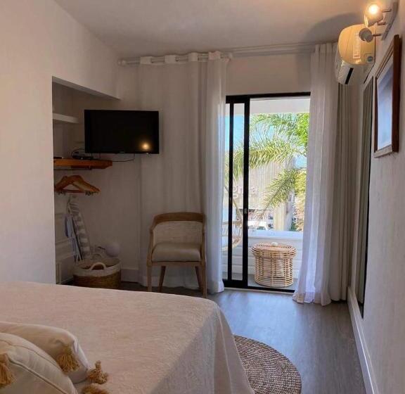 스탠다드 룸, M A R ė A