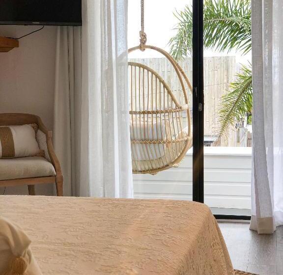 스탠다드 룸, M A R ė A