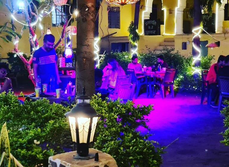 سرير فى غرفة مشتركه, Topaz Backpackers