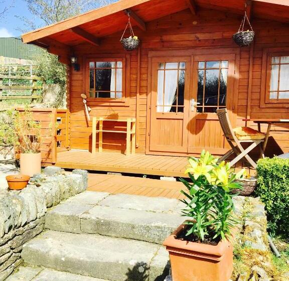 샬레, Chalet Free Sauna & Spa Superking Bed