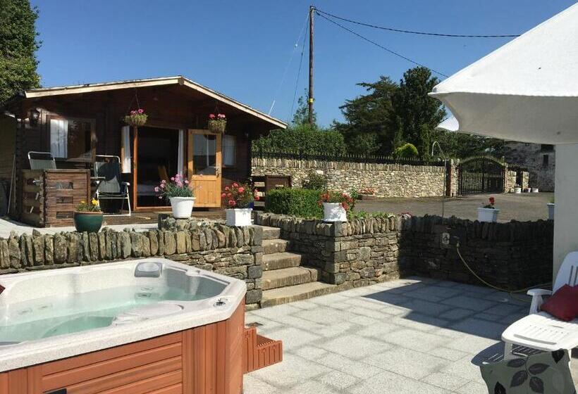 샬레, Chalet Free Sauna & Spa Superking Bed