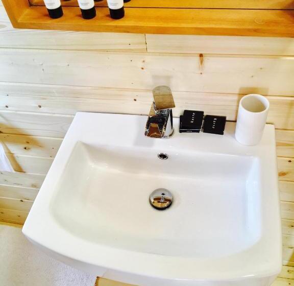 샬레, Chalet Free Sauna & Spa Superking Bed