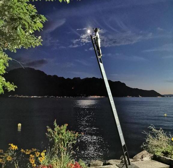 اتاق لوکس با بالکن, California