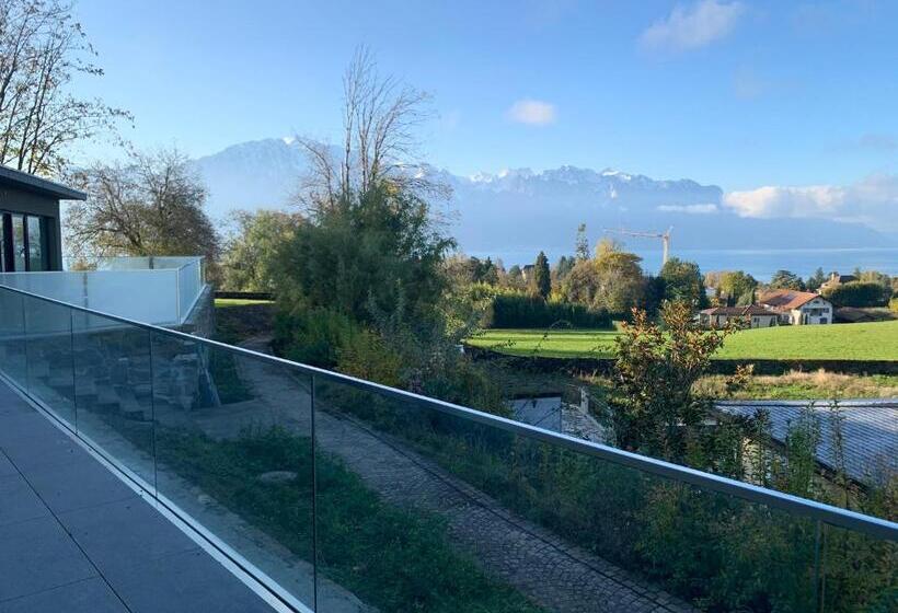 اتاق لوکس با بالکن, California