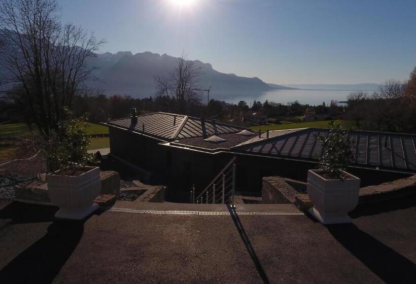 اتاق لوکس, California