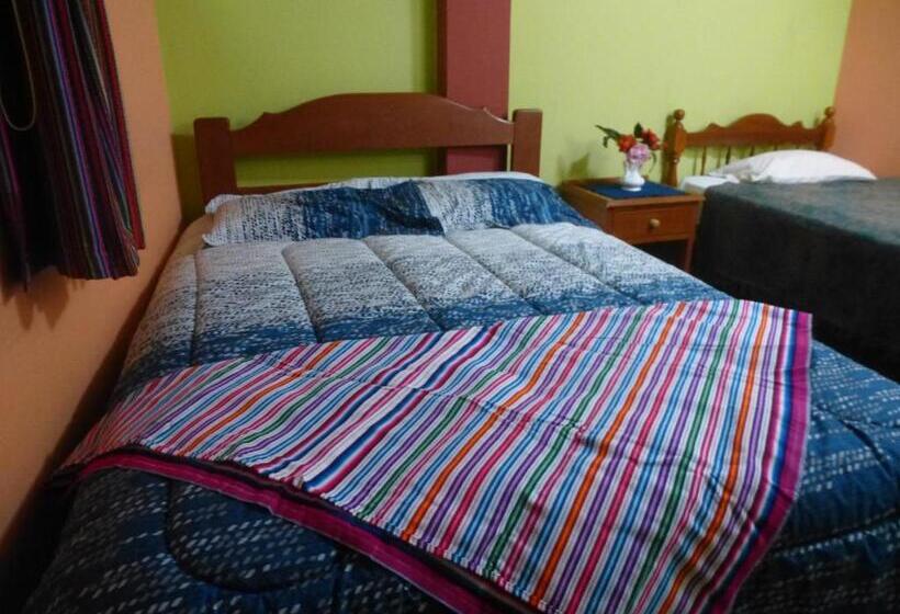 اتاق لوکس, Humberto Guest House