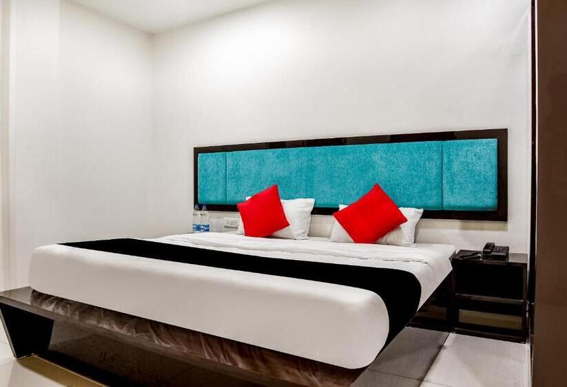 Habitació Estàndard, Capital O Hotel Komal Palace