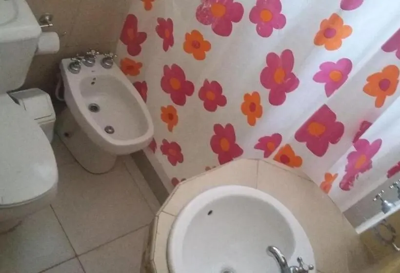 スタンダードトリプルルーム, Hostel Santa Maria De Oro
