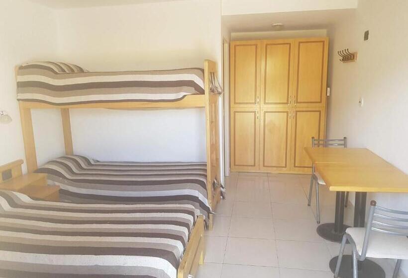 스탠다드 트리플 룸, Hostel Santa Maria De Oro