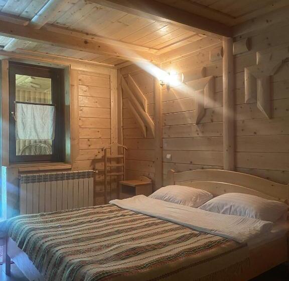 Sviitti Vuoristonäkymä, готель ярсон