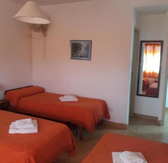 Standaard Vierpersoonskamer, Arenas Y Apartamentos