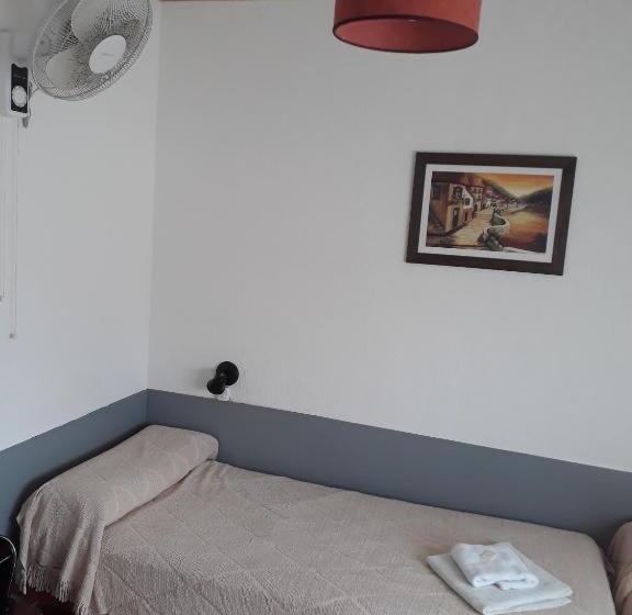 Standaard Éénpersoonskamer, Arenas Y Apartamentos